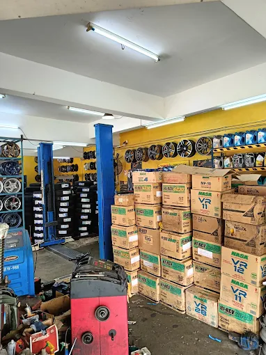 Top Hill Tyres & Auto Services